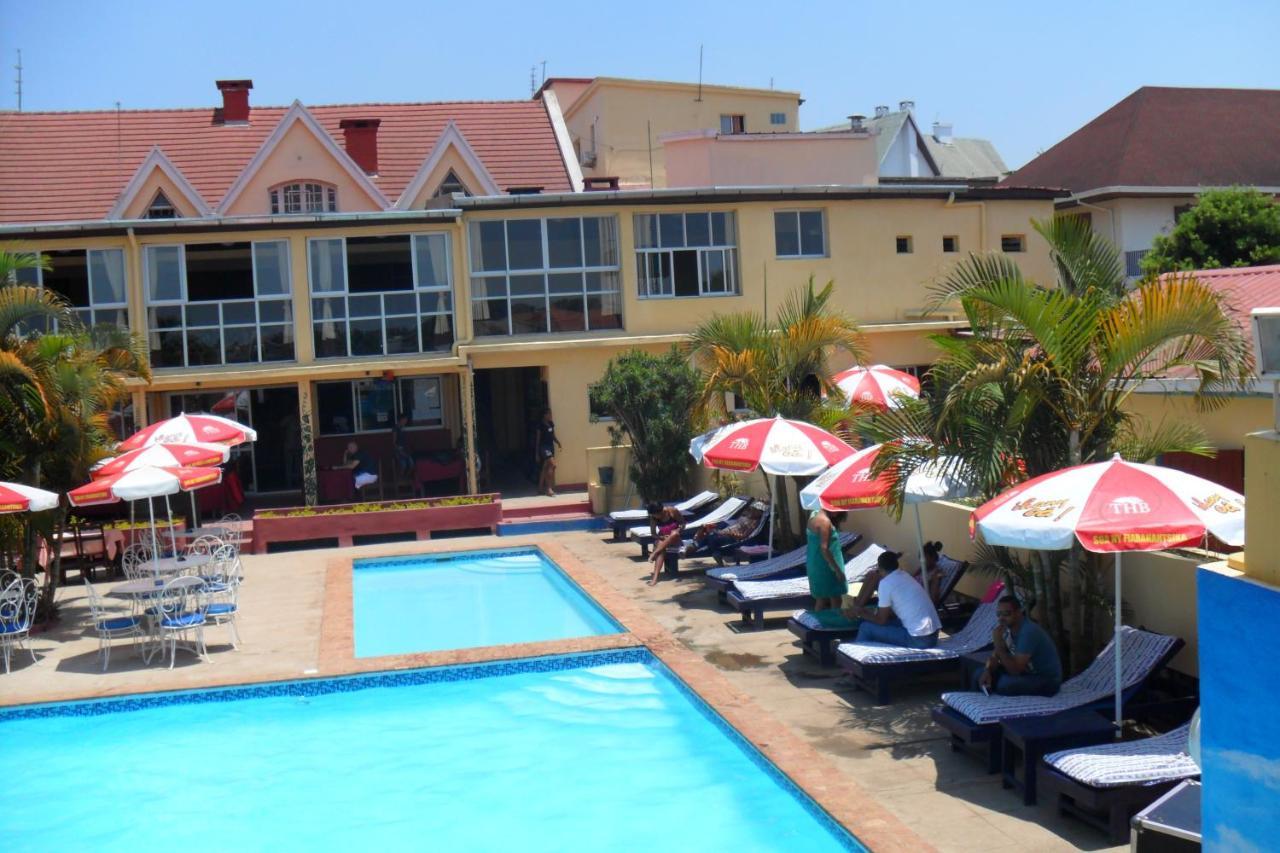 Hotel - Appartement Meuble " Les Flots Bleu " Antananarivo Esterno foto
