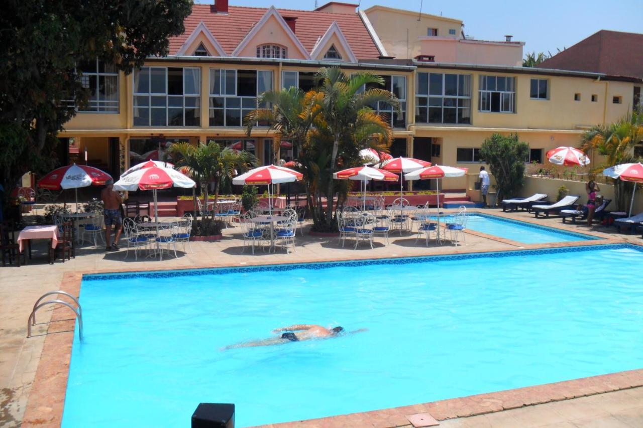 Hotel - Appartement Meuble " Les Flots Bleu " Antananarivo Esterno foto